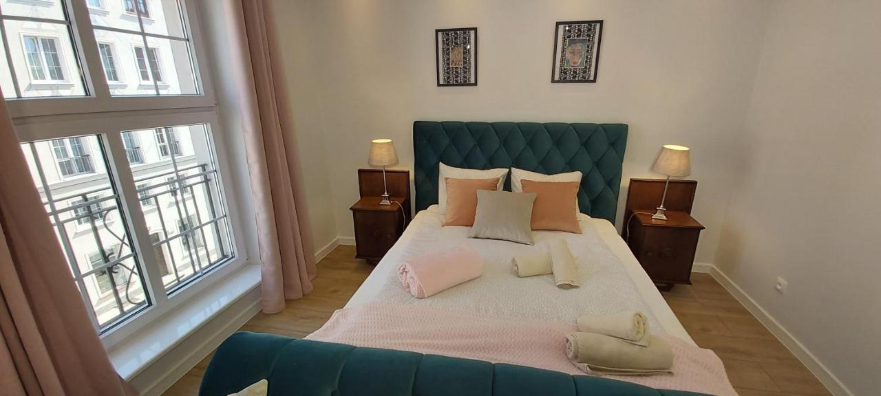 Central Apartments Ogarna 2 格但斯克 外观 照片